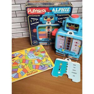 Vintage 1978 Playskool Alphie The Electronic Robot Tested and Working # A67